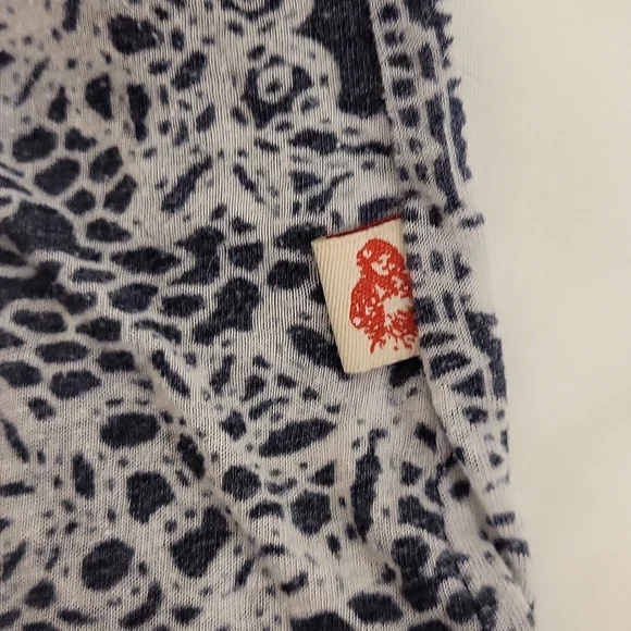 Curious Gypsy Short Sleeve T-Shirt Sheer Boho Hippie Grey White Women'sM - Picture 13 of 13